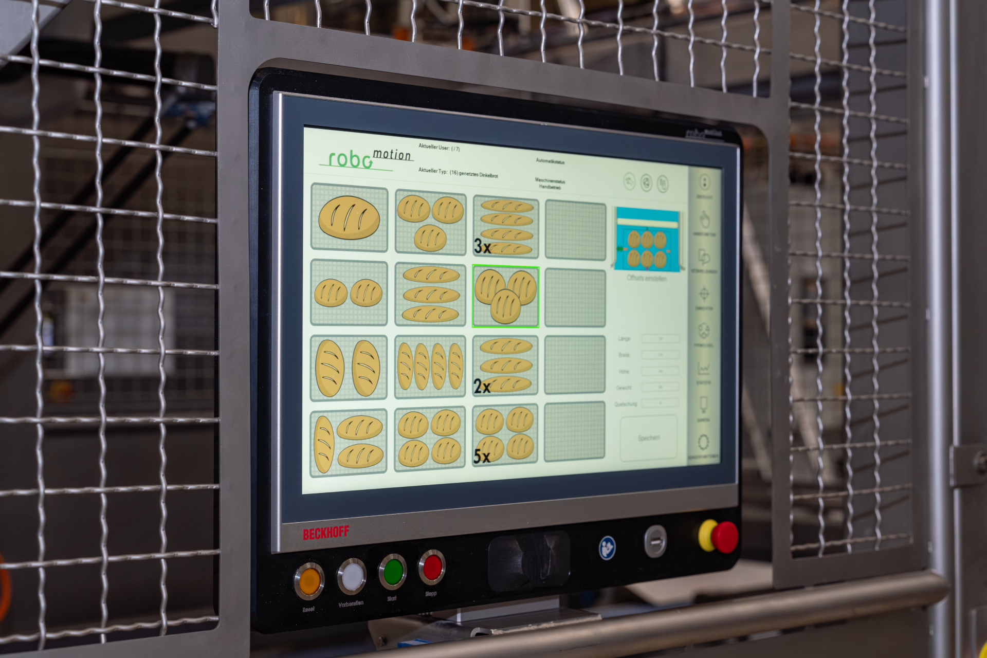 HMI der automatisierten Brotverpackungsanlage mit hinterlegten Packmustern für unterschiedliche Brotsorten